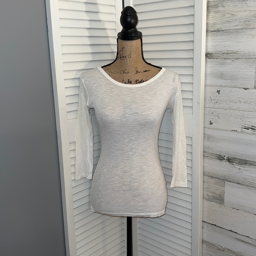 Vince size small 3/4 white tee